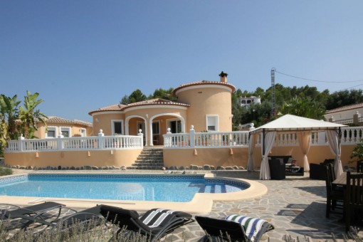 Villa in modernem Design mit großem Pool in der Nähe von Denia, Alicante